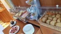 Villa Nada - breakfast