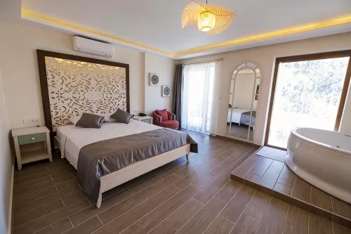 İcarus Alaçatı - Bathtub