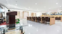 Jl Star Hotel Panakkukang By LIFE - Frühstück