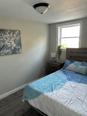 Modern Comforts: Discover the Best of Oswego from Our Stylish Retreat! - Wifi