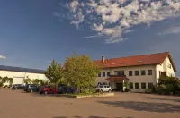 Weingut Sandwiese Winzerhotel - parking