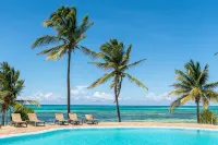 Karafuu Beach Resort & Spa - Beach
