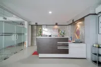 Urbanview Hotel Bari Syariah Palembang by RedDoorz Hotels in Kemuning
