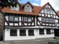 Restaurant / Pension Mainzer Tor Hotel dekat Regionalmuseum Alsfeld