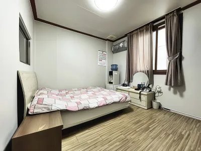 Mokpo Dongmyeongjang Hotels near Jeep