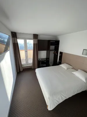 Adonis Arc Hotel Aix Hotels in Meyreuil