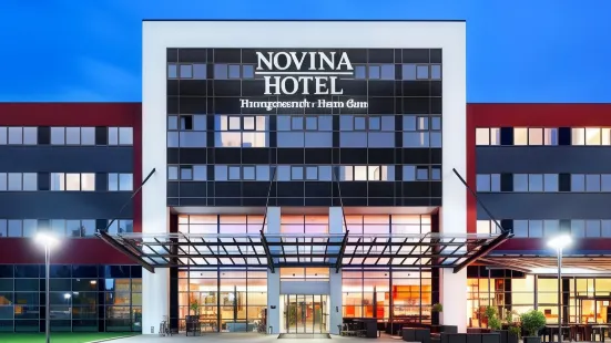 ノヴィーナ ホテル ヘルツォーゲナウラハ ヘルツォ バース