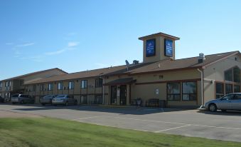 Super 8 by Wyndham Chadron NE