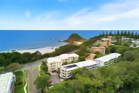 Flynns Beach Resort
