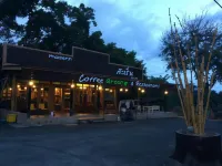 Suanpa Resort Các khách sạn gần Wat Na Bua