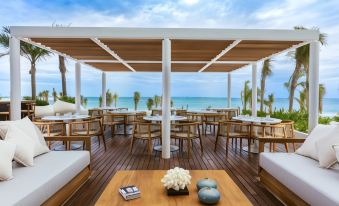 SLS Cancun Hotel & Residences