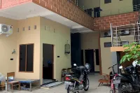 RedDoorz Syariah Near Kawasan Simpang Lima Pati