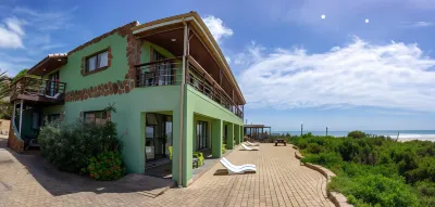 Island Vibe Jeffreys Bay Hotels in Cape St Francis