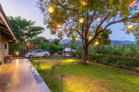 Zostel Homes Bhor (Near Pune) Отели в г. Varoti Kh.