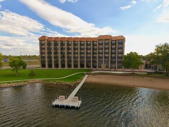 DoubleTree by Hilton Bemidji