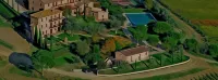Borgo Tre Rose Hotels in Valiano