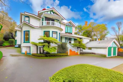Aachen House Boutique Hotels in Remuera