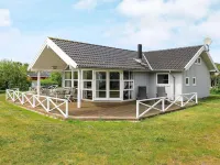 8 Person Holiday Home in Lemvig-by Traum Hotels near Gjellergaard