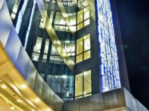 ดิโฮเทลแอนด์สวีทส์ โรงแรมในดีโปโลก