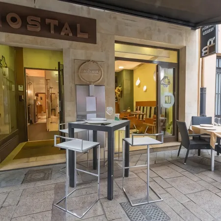 Hostal Albany