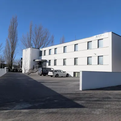アンプリディ ホテル ハノーバー バーデンシュテット周辺のホテル