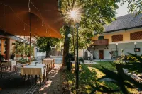 Hotel Dvor Jezersek Brnik Hotels near Pumptrack Britof