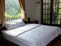 Shtepine Villas Bojong otelleri