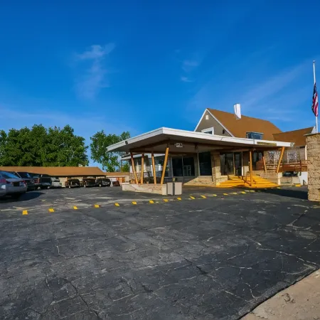 The Wisconsin Wood Inn