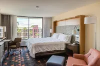 Holiday Inn & Suites Phoenix-Mesa/Chandler Hotels in Mesa