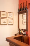 Glenross Living - A Collection of 7 Private Pool Villas and 3 Colonial Suites - bar