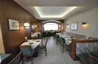 Hotel la Lepre Bianca Hotels in Asiago