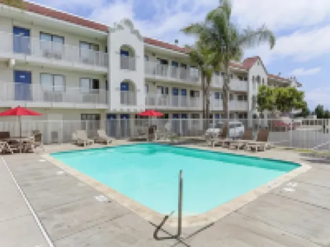 Motel 6 Watsonville, CA - Monterey Area Hotels in Santa Cruz County