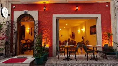 AtaÇesme Otel