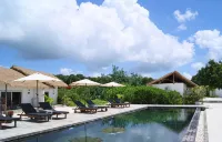 The Secret Garden Koh Rong - Infinity Pools