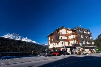 TH Cadore - Hotel Antelao Hotel in zona Palazzo Jacobi Solero