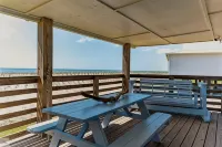 Blue Dolphin Inn and Cottages Hotels in Grand Isle