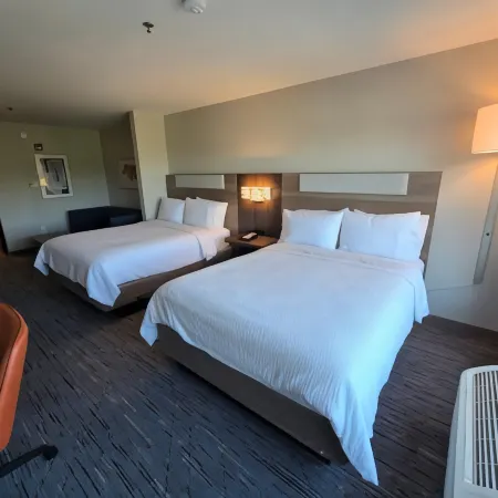 Holiday Inn Express & Suites SMITHFIELD - SELMA I-95 by IHG