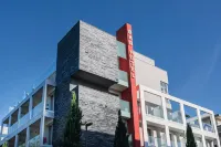Dan Hotel