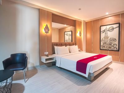 Pyrenees Malioboro Hotel