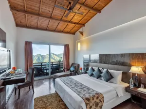 Club Mahindra Kanatal