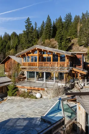 Le Hameau de Mon Père Отели в г. Manigod