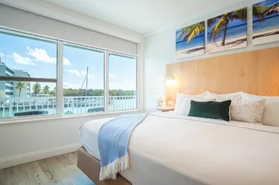 Gilbert's Resort Hotels near Phantom Fireworks of Key Largo