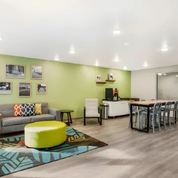 WoodSpring Suites Downers Grove - Chicago