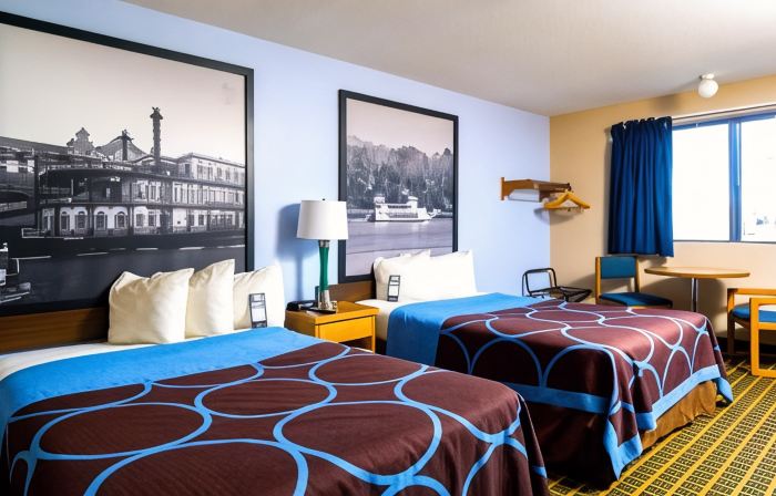 Super 8 by Wyndham Burlington