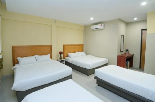 ホテル ラジャ ボット