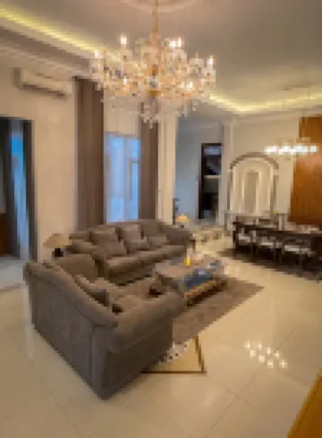 Hening Pool Residence