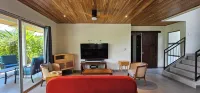 Villa Cassandra - Heart of Ojochal - Walk or Bike to Everything!