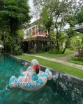 Sampai Villa Antapura - Rooftop Pools