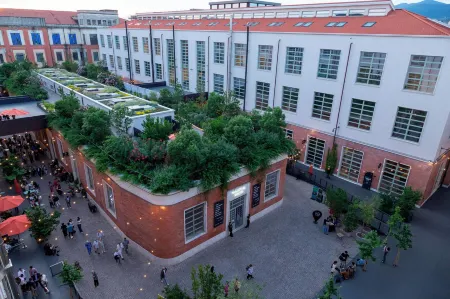 aparto Florence Manifattura Отели рядом с достопримечательностью «San Felice in Piazza»