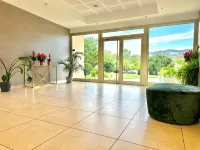 My Resid Appart Cannes Marina Vue Piscine فنادق في مانديليو لا نابول
